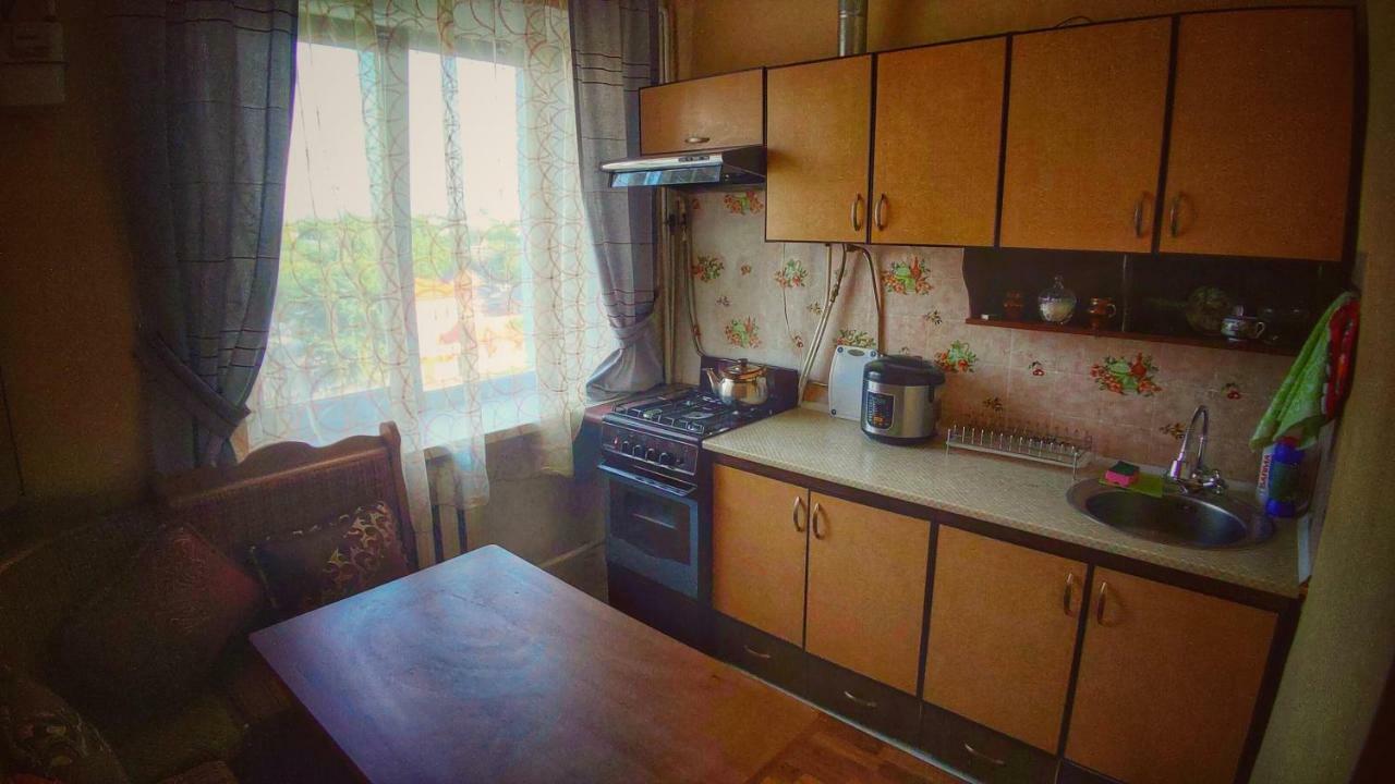 Quartira Na Vulici Lesi Ukrainki Apartment Uzyn Luaran gambar